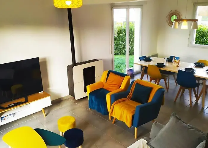 Agreable Maison Moderne, Entre Campagne Et !